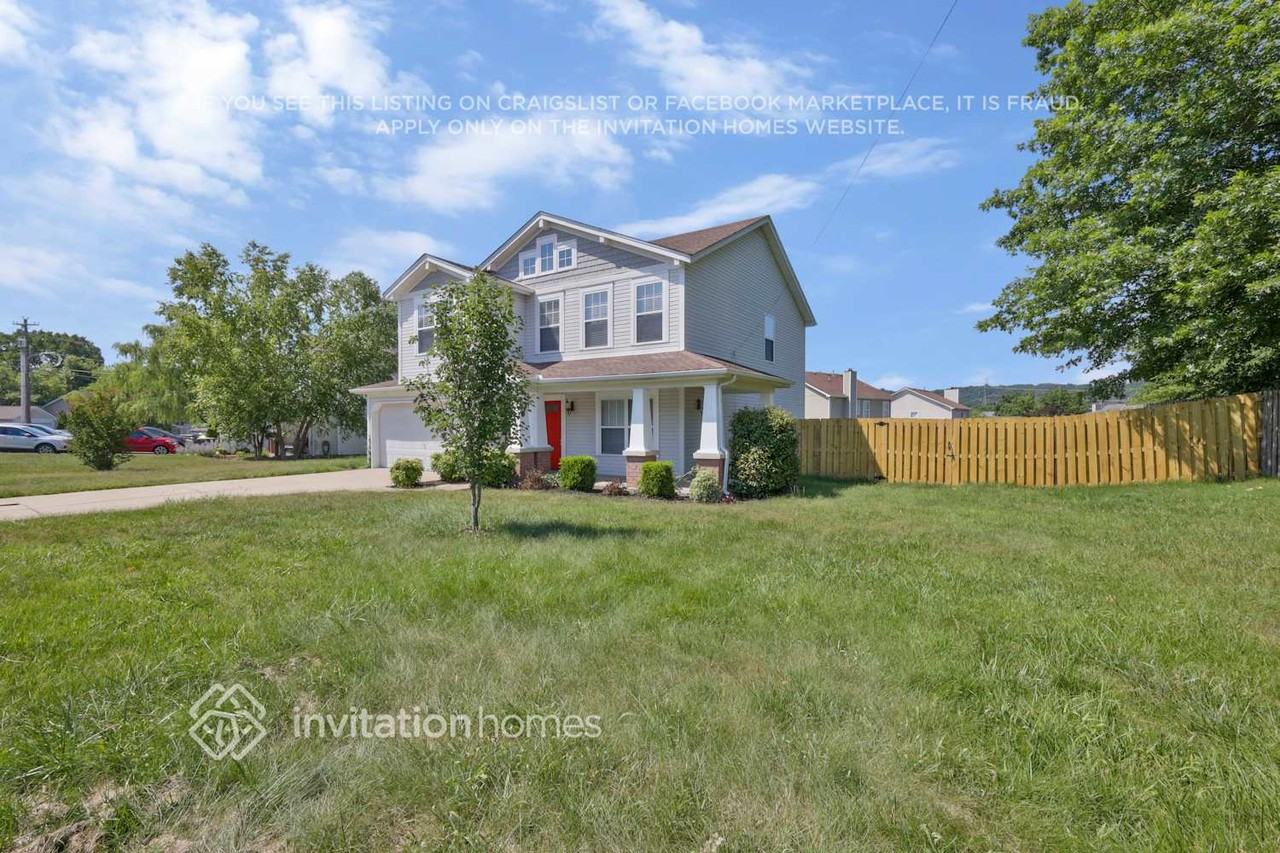 8212 Boone Trce - Photo 3 of 31