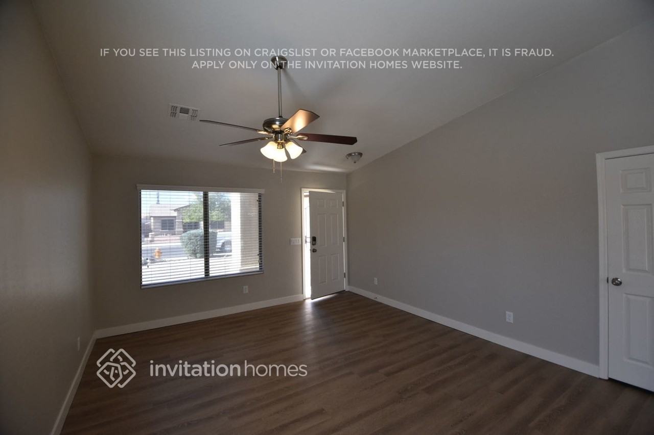 15816 W Apache St - Photo 3 of 19