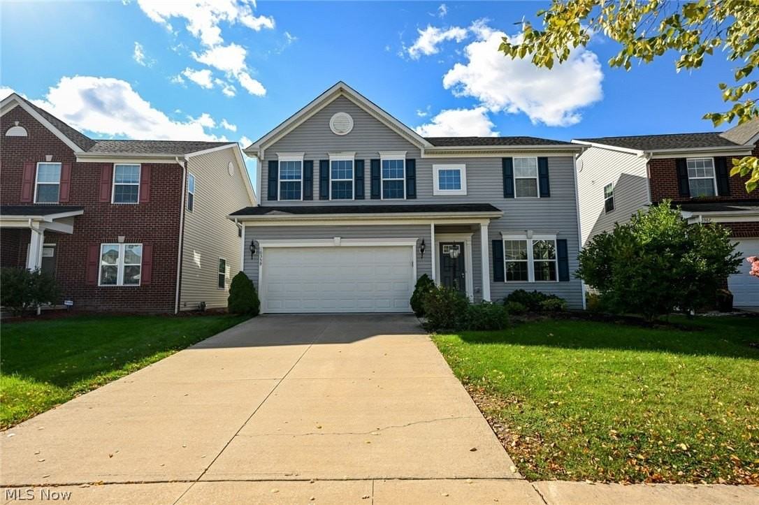 10359 Fox Hollow Cir - Photo 2 of 44