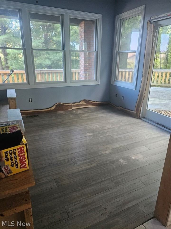 80 Medina Rd - Photo 5 of 13
