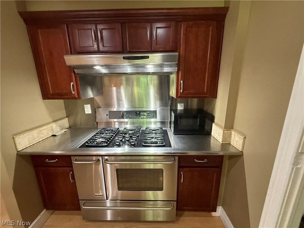 9423 Highland Dr - Photo 6 of 24