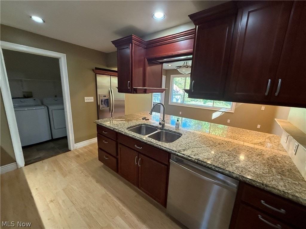 9423 Highland Dr - Photo 7 of 24