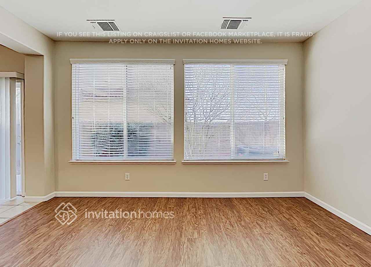 4324 Mount Kisco Way - Photo 6 of 17