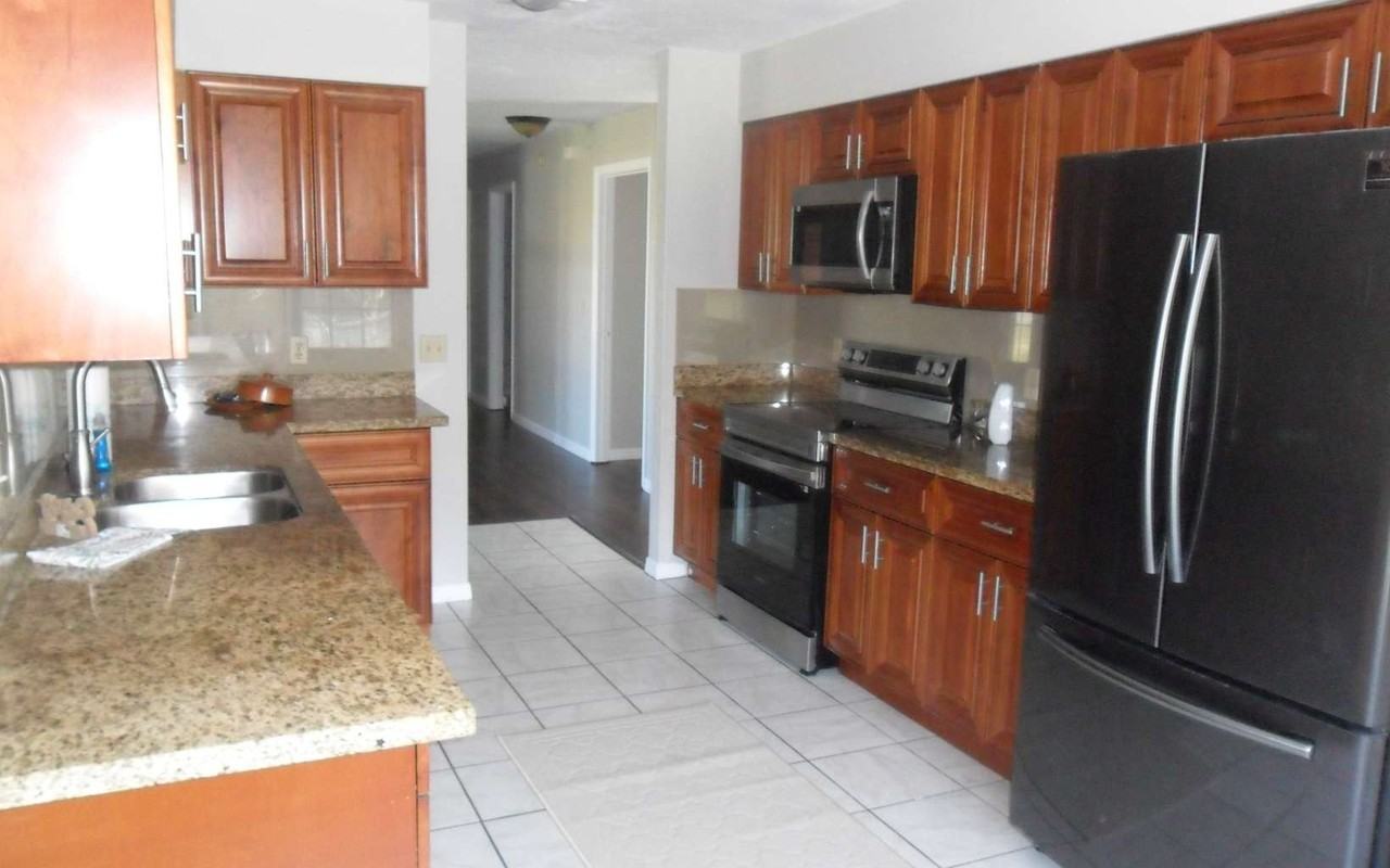 517 Sw Quail Heights Ter - Photo 3 of 22