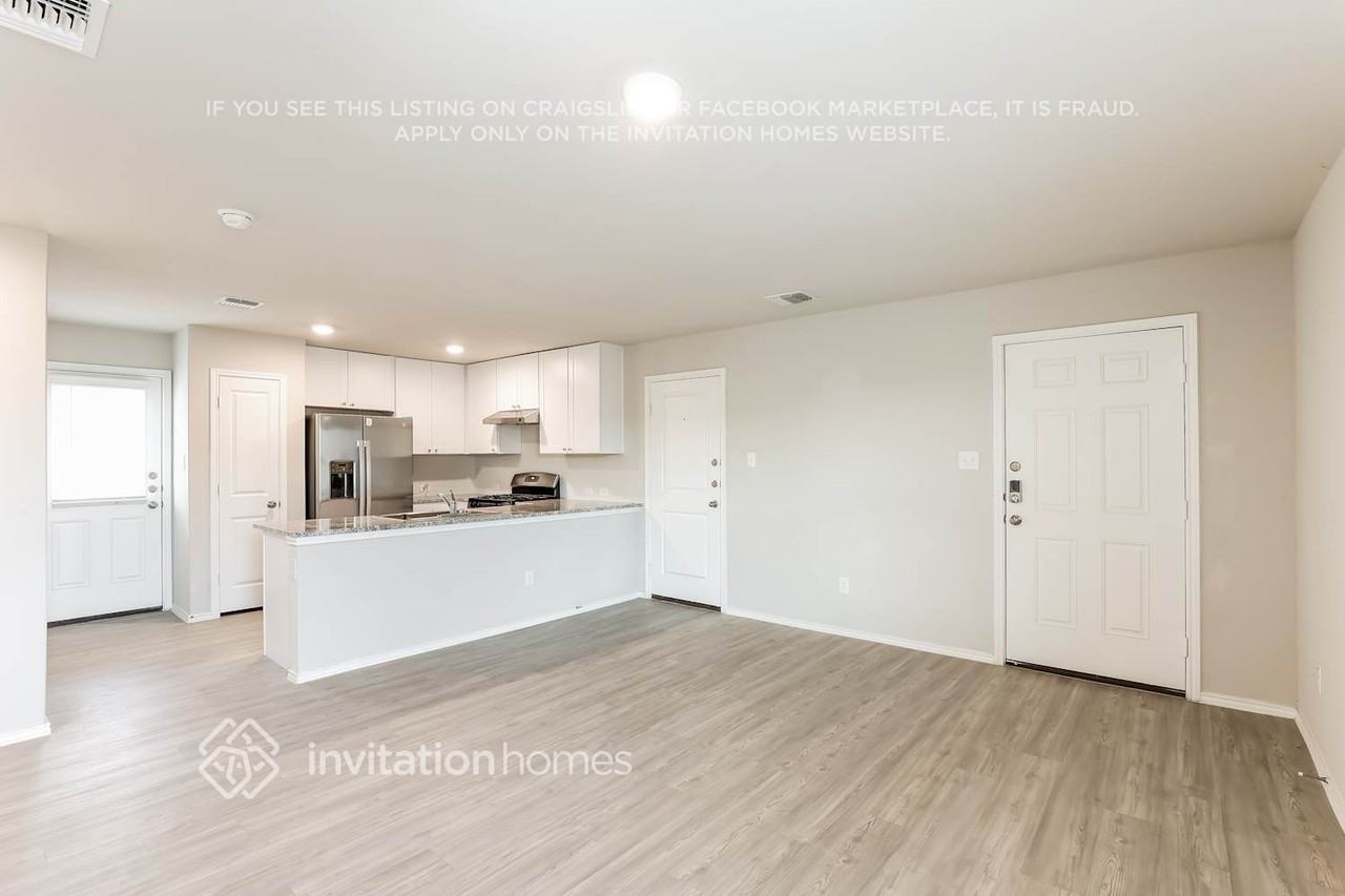 7330 Plata Cir - Photo 4 of 22