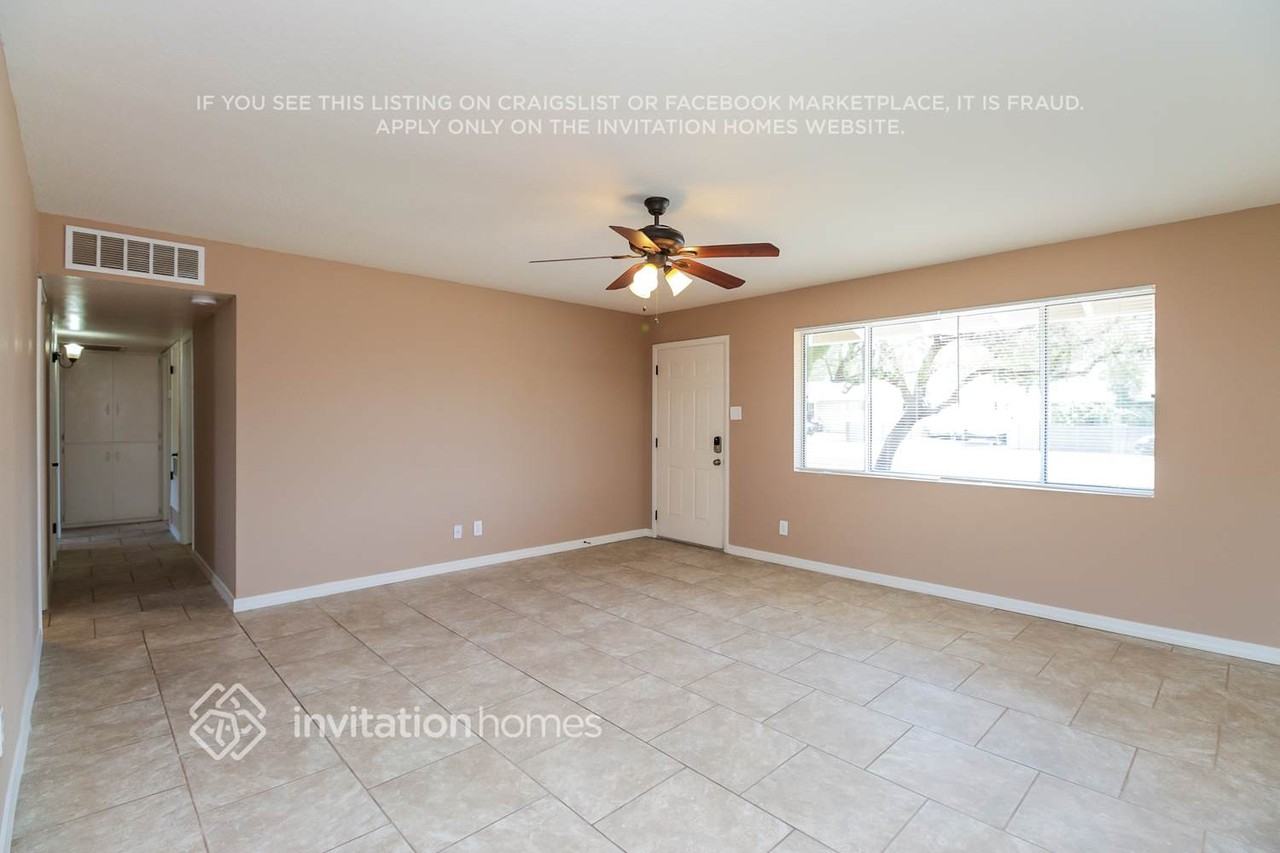 5310 E Cambridge Ave - Photo 3 of 17