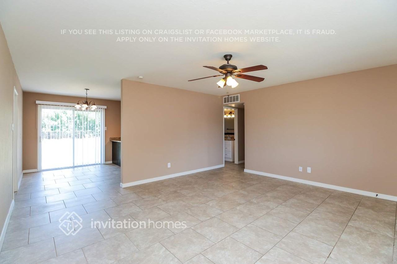 5310 E Cambridge Ave - Photo 5 of 17