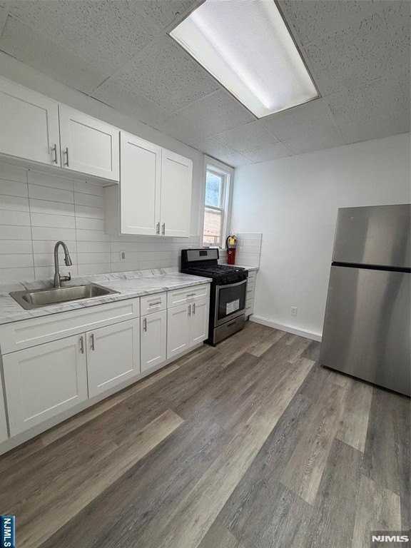 329 Broad Ave #2FL - Photo 4 of 10