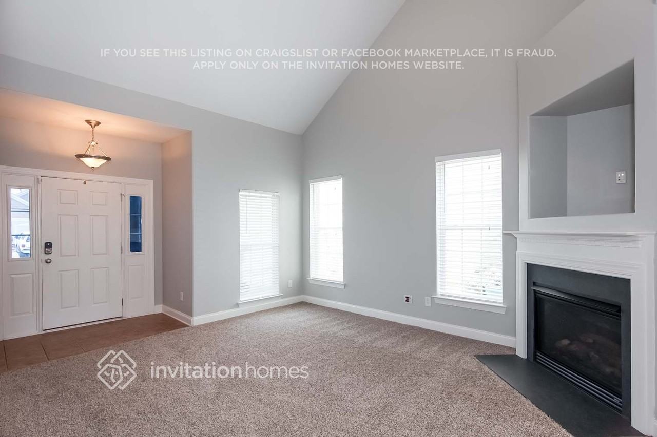 9641 Storybook Ave Nw - Photo 5 of 21