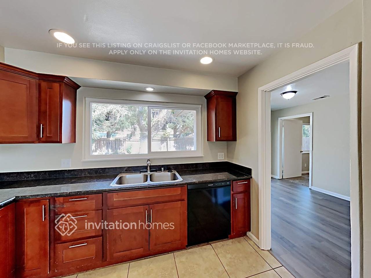 26 N Pacific Ave - Photo 4 of 16
