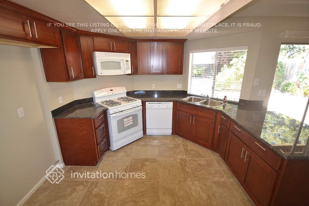 3212 Cinnabar Ct - Photo 4 of 10