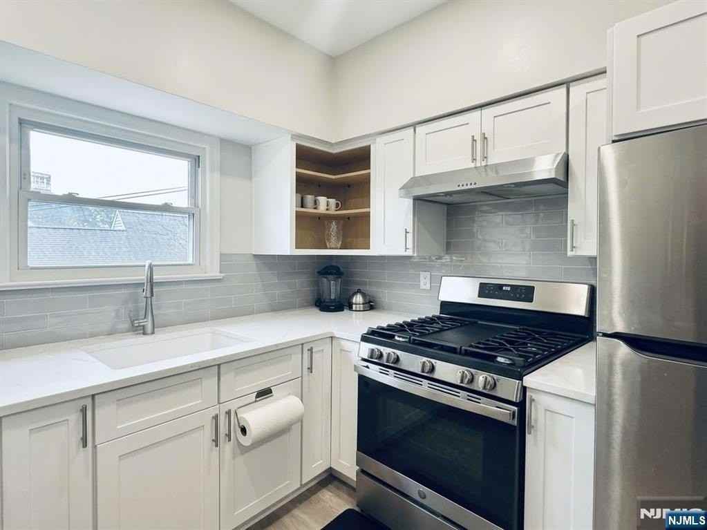 34 Elm St - Photo 3 of 7