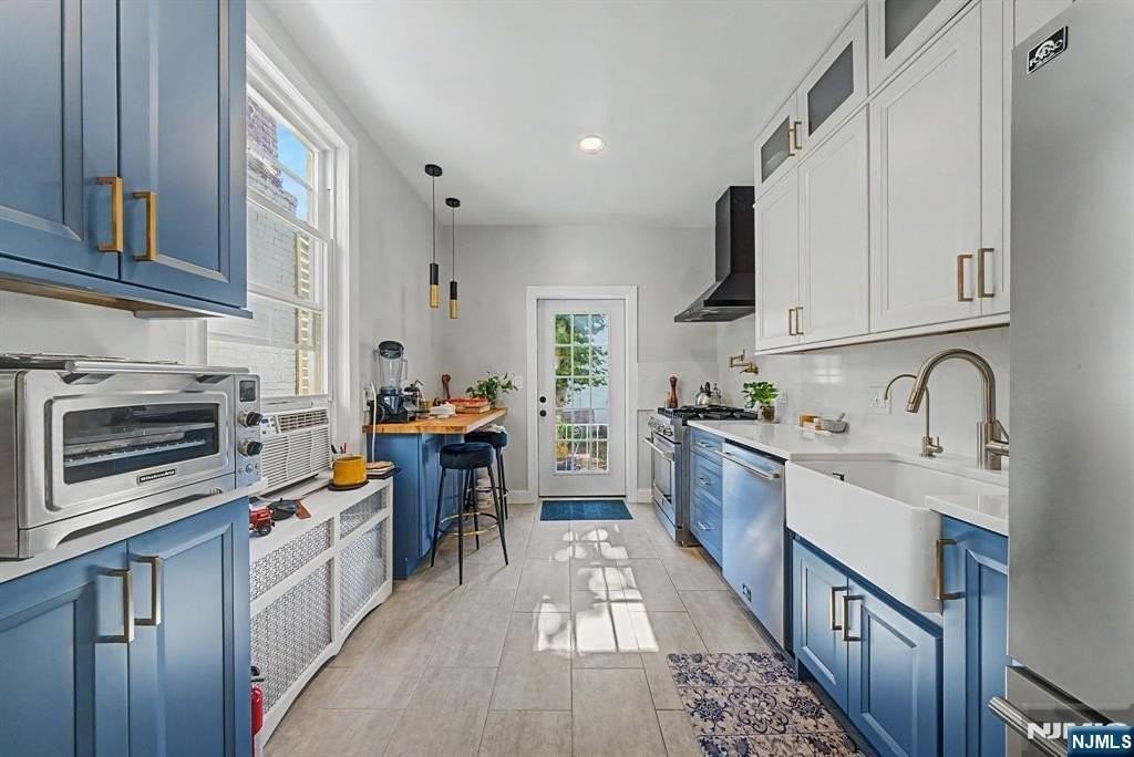 1303 86th St - Photo 2 of 21
