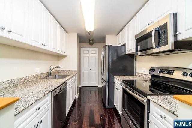 100 Old Palisade Rd #2011 - Photo 7 of 15