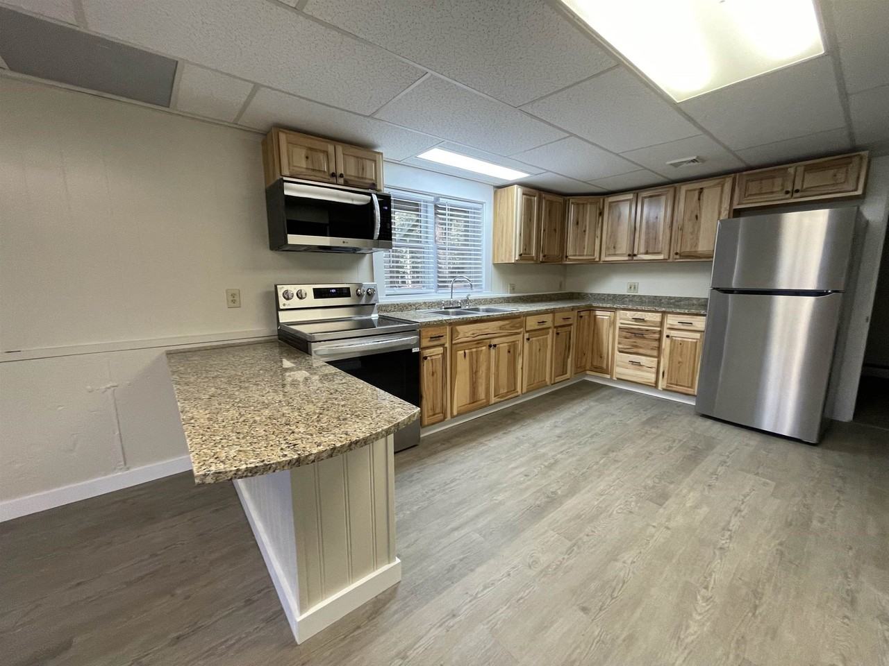 66 Saltmarsh Pond Rd #B - Photo 5 of 17