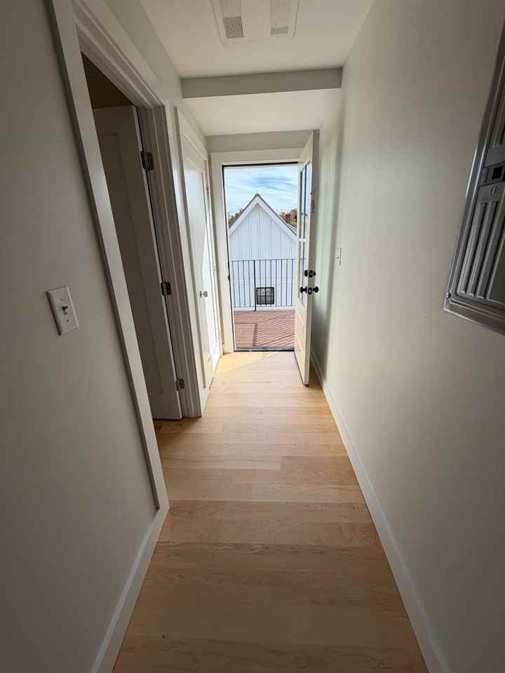 427 Lafayette Rd #3 - Photo 2 of 6
