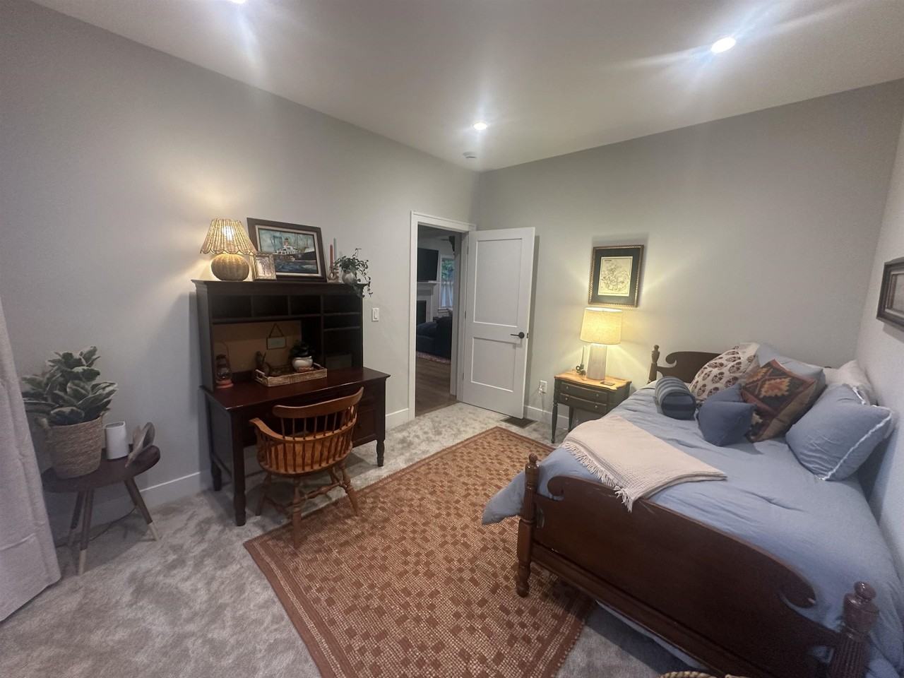 35 Leach Rd - Photo 7 of 22