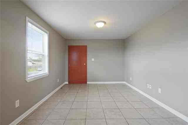 827 Milling Ave #16 - Photo 4 of 9