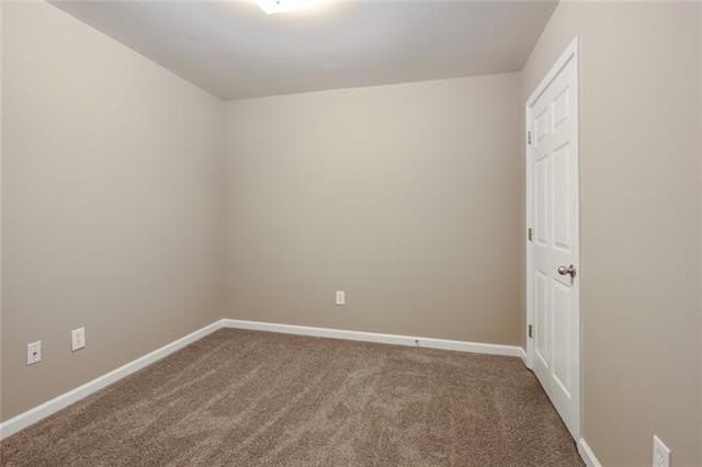 827 Milling Ave #16 - Photo 7 of 9