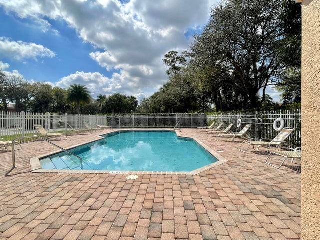 9138 Villa Palma Lane - Photo 3 of 8
