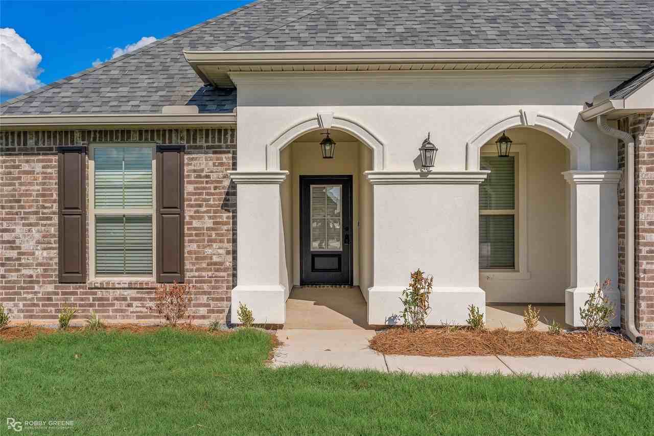212 Paisley Ln - Photo 2 of 40