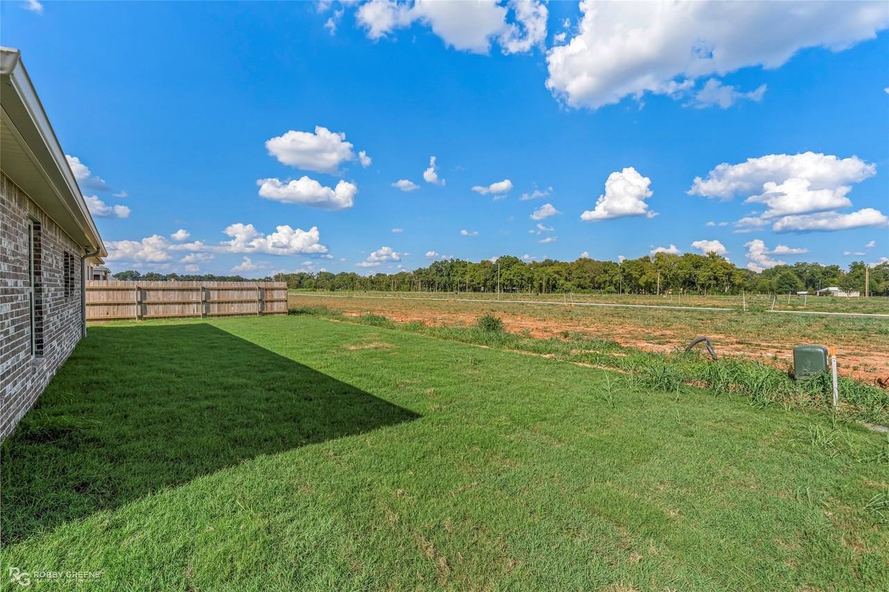 212 Paisley Ln - Photo 6 of 40