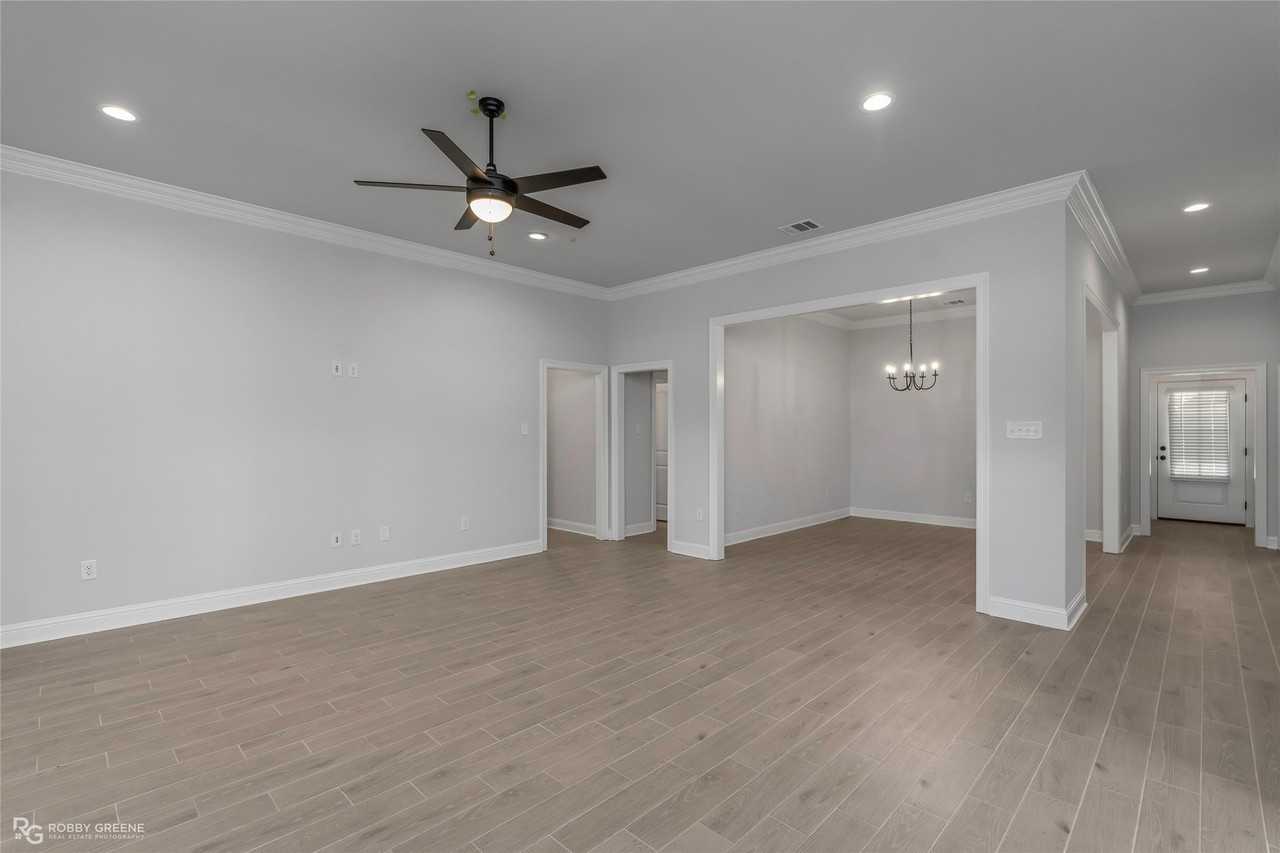 212 Paisley Ln - Photo 7 of 40
