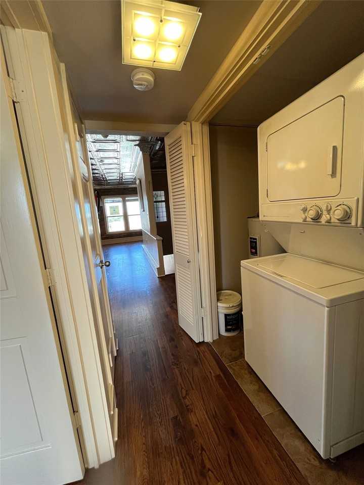 227 W Oak St #B - Photo 7 of 18