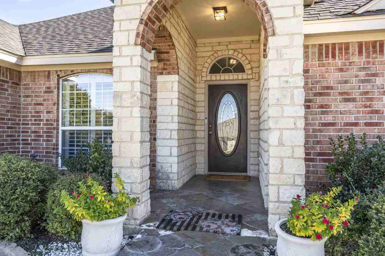 11701 Cambria Ct - Photo 2 of 35