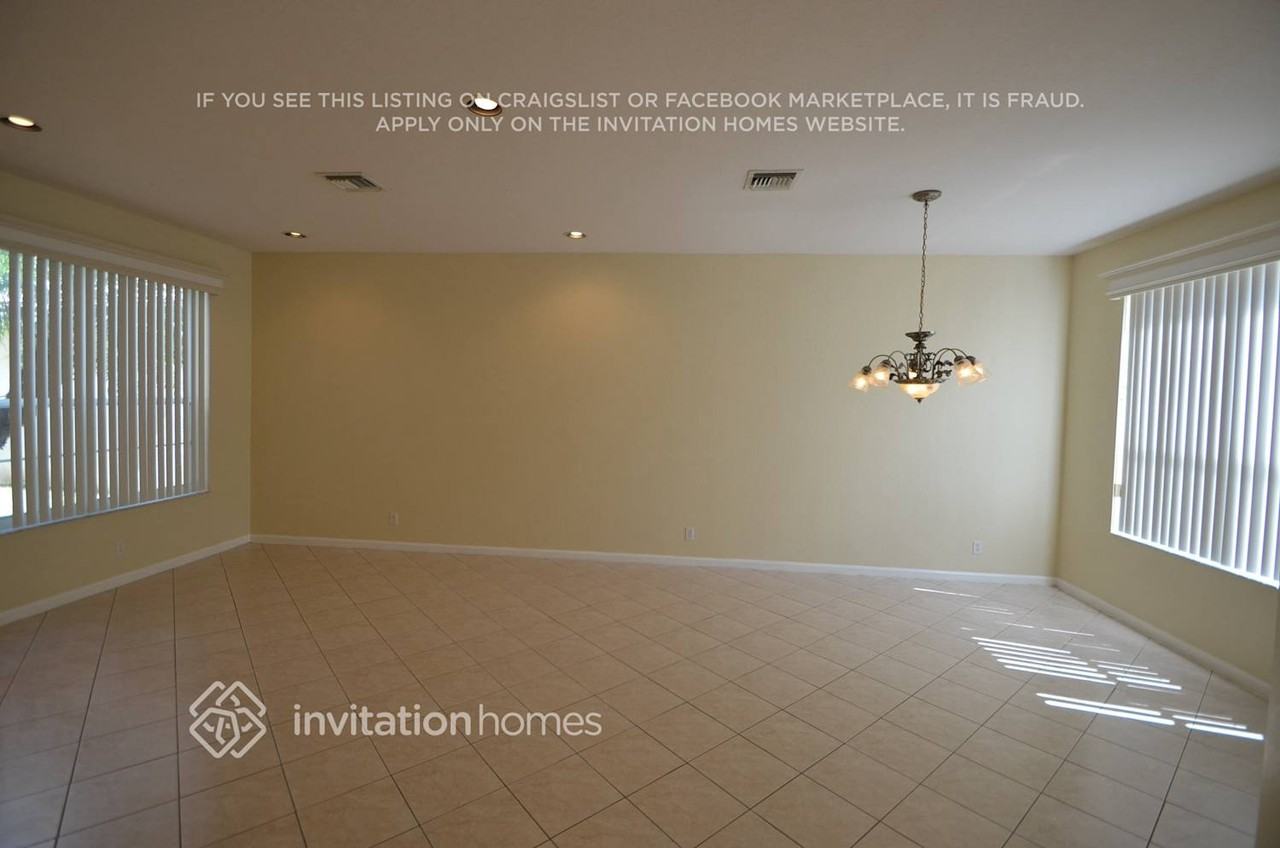 14916 Sw 22nd St - Photo 3 of 12