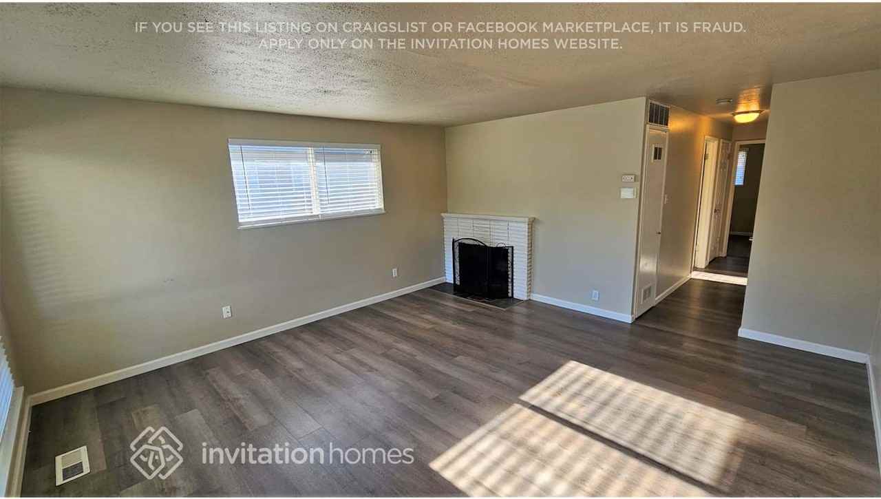 1346 Lenore Dr - Photo 5 of 17