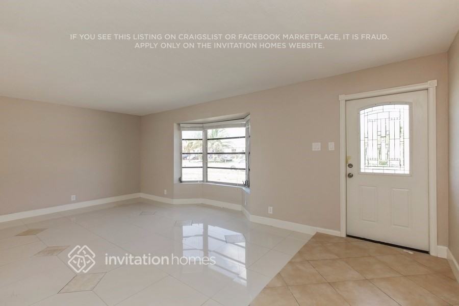 272 Nw 79th Ter - Photo 2 of 26