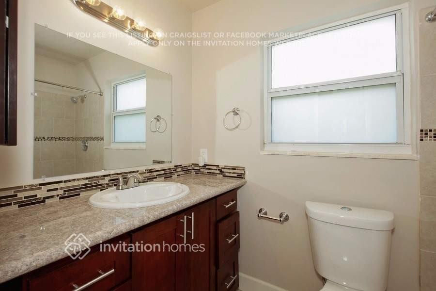 272 Nw 79th Ter - Photo 6 of 26