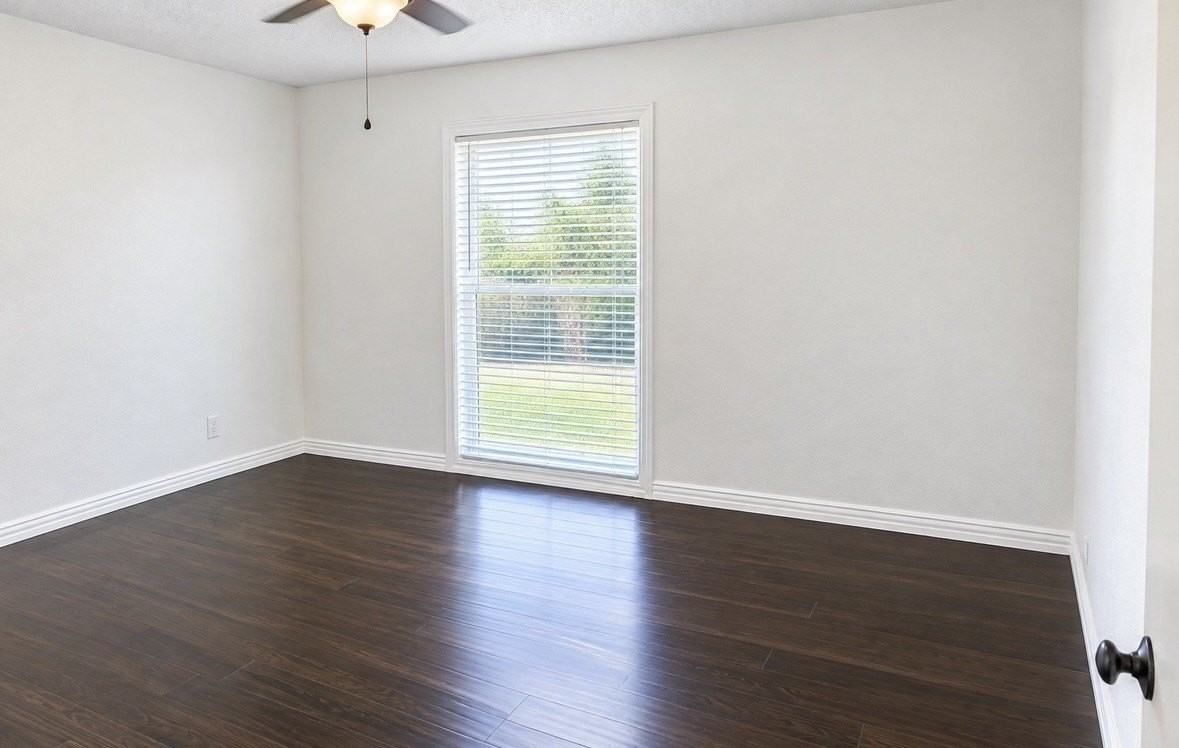 2250 Mail Ave - Photo 3 of 8