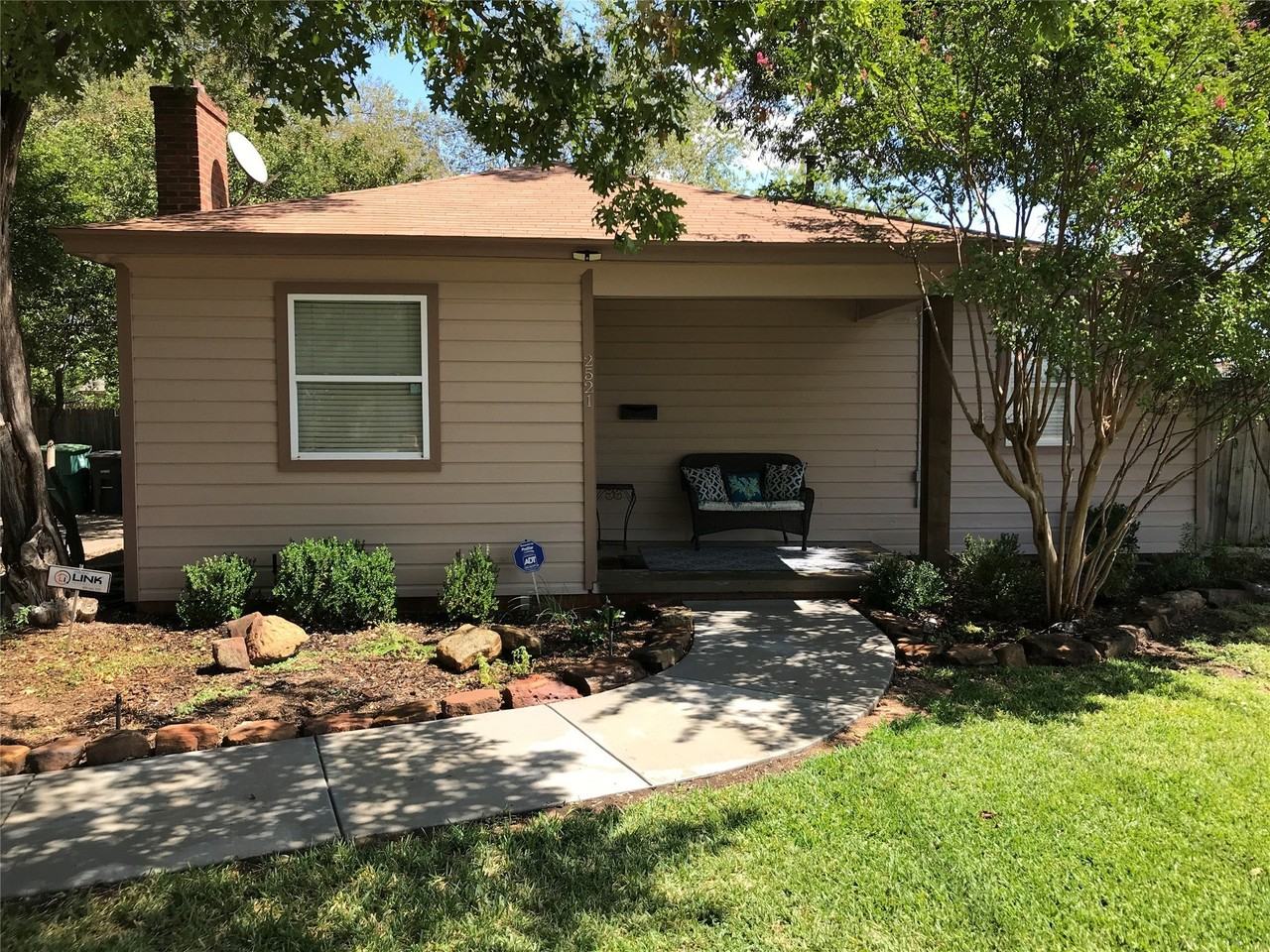 2521 Littlepage St - Photo 2 of 17