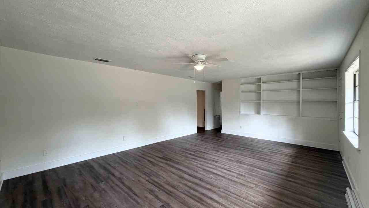 641 Kingridge Pl - Photo 7 of 16