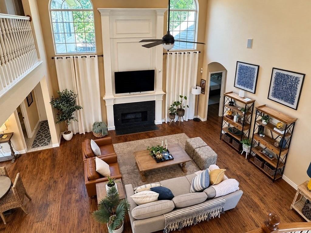 2713 Schofield Ct - Photo 7 of 40