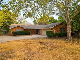 506 N Royal Oak Dr - Photo 1 of 1
