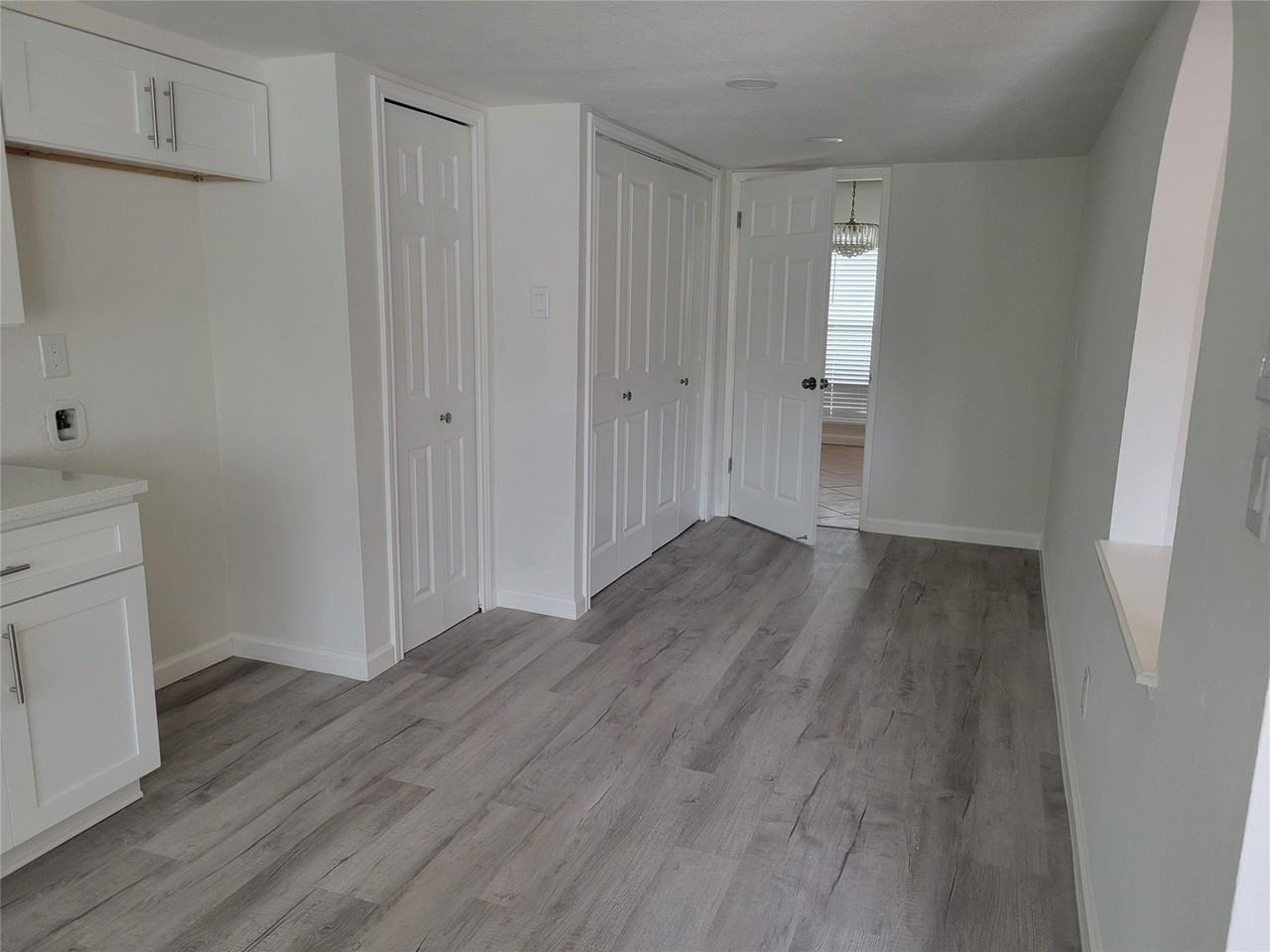 6520 Chinaberry Trl - Photo 3 of 11