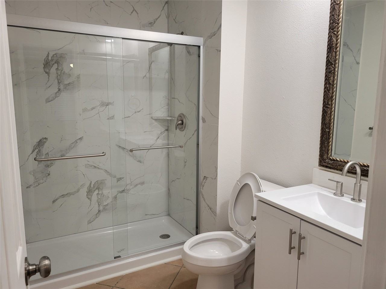 6520 Chinaberry Trl - Photo 7 of 11
