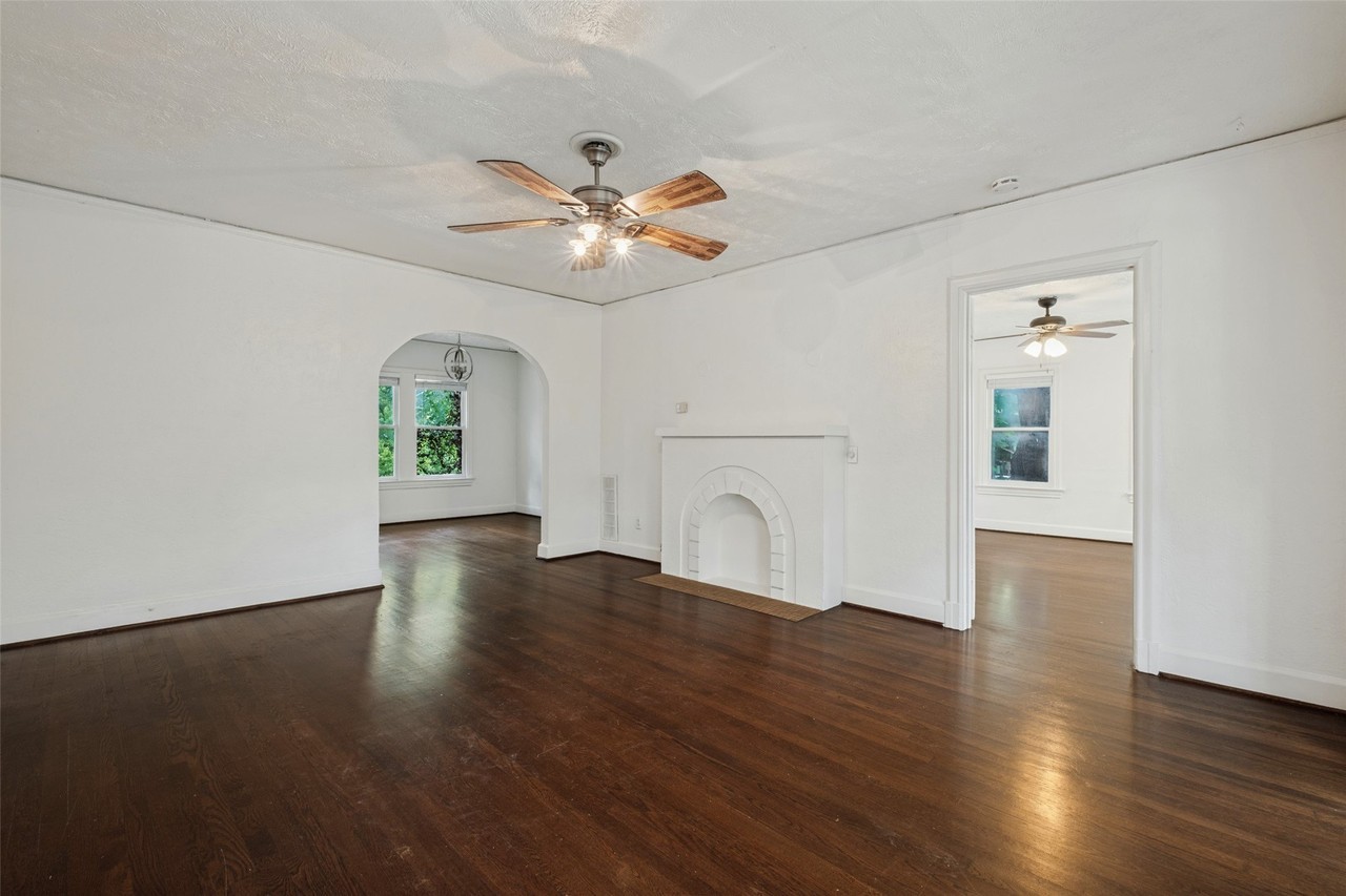 5937 Ross Ave - Photo 4 of 27