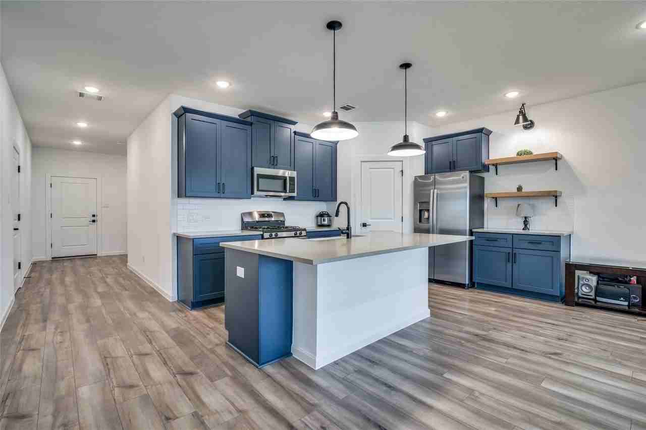2526 Tahoe Dr - Photo 7 of 9