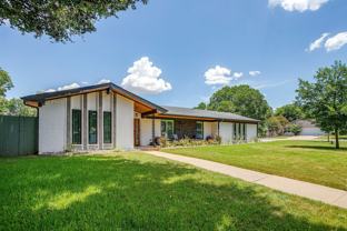 400 Glenn Dr - Photo 1 of 1