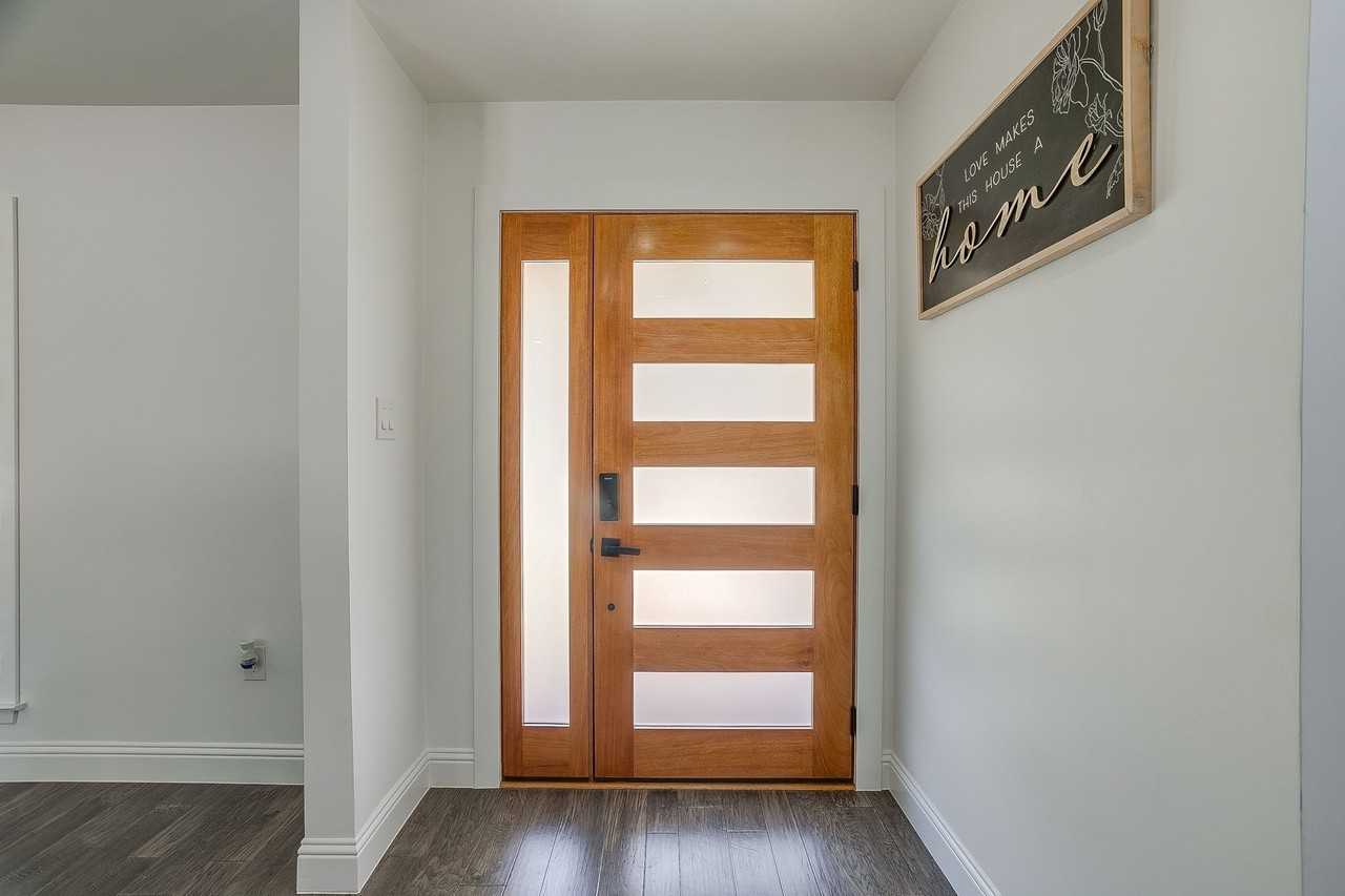 400 Glenn Dr - Photo 6 of 40