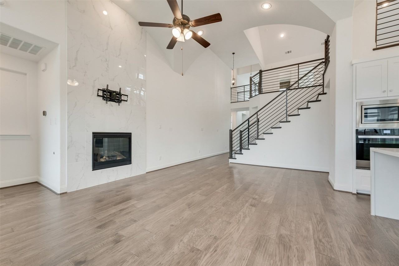 405 Rock Rose Ln - Photo 5 of 24