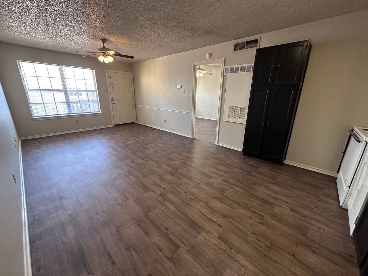 1326 S 11th St #20 - Photo 2 of 8