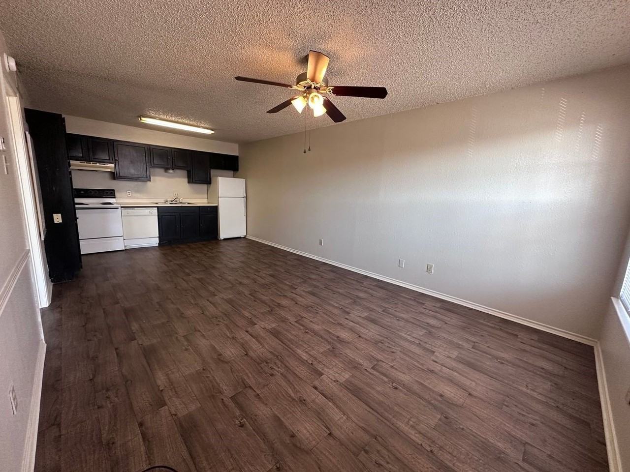 1326 S 11th St #20 - Photo 3 of 8