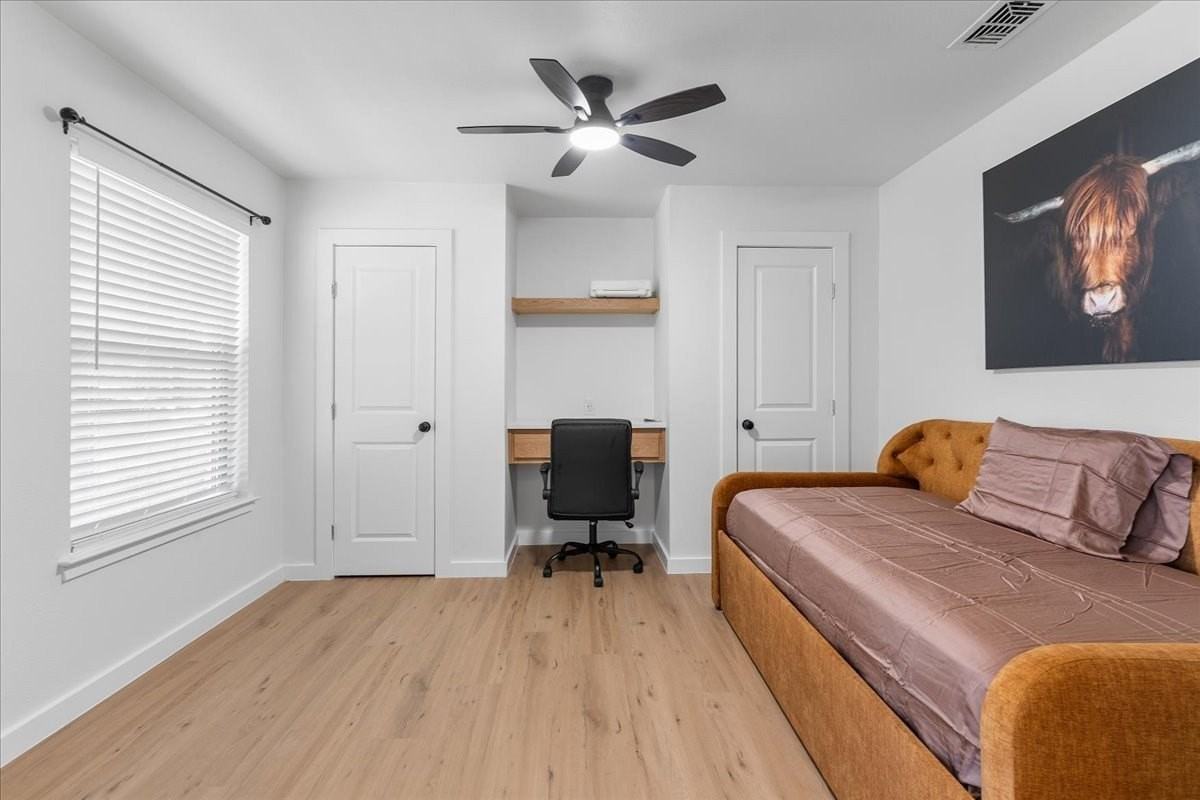 3509 W Sublett Rd - Photo 6 of 39