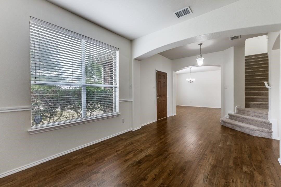 2290 Timber Creek Dr - Photo 3 of 28