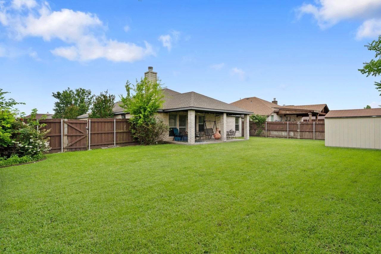 100 Lipan St - Photo 6 of 31